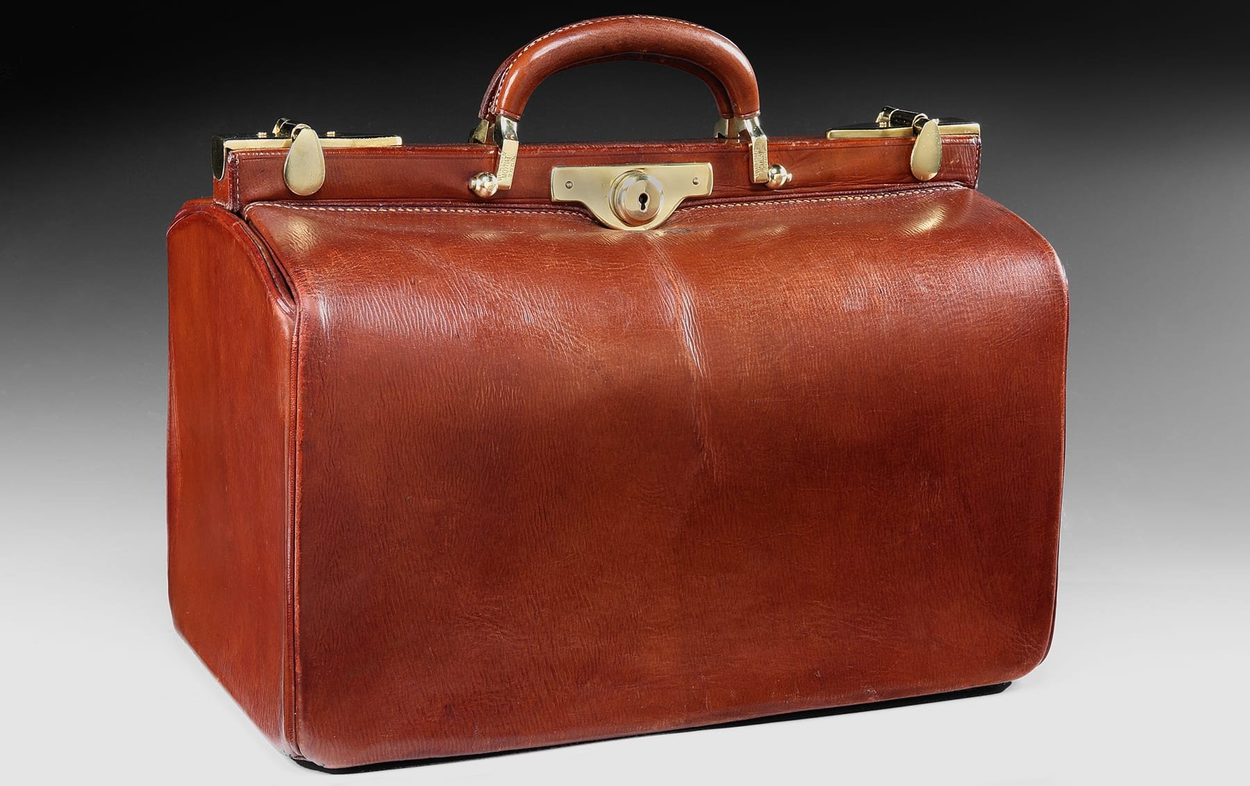 Leather Moynat Gladstone Bag, 1904 | Classic Driver Market