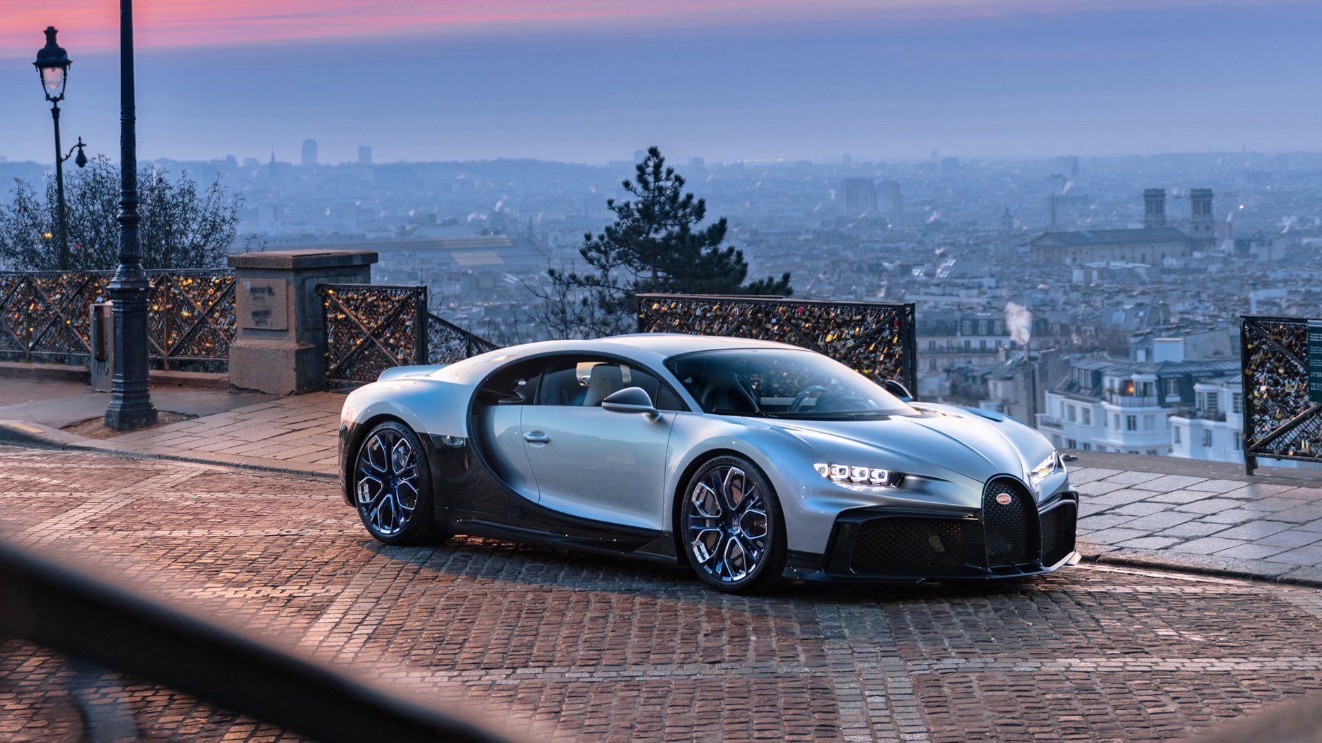 2022 Bugatti Chiron - Profilée