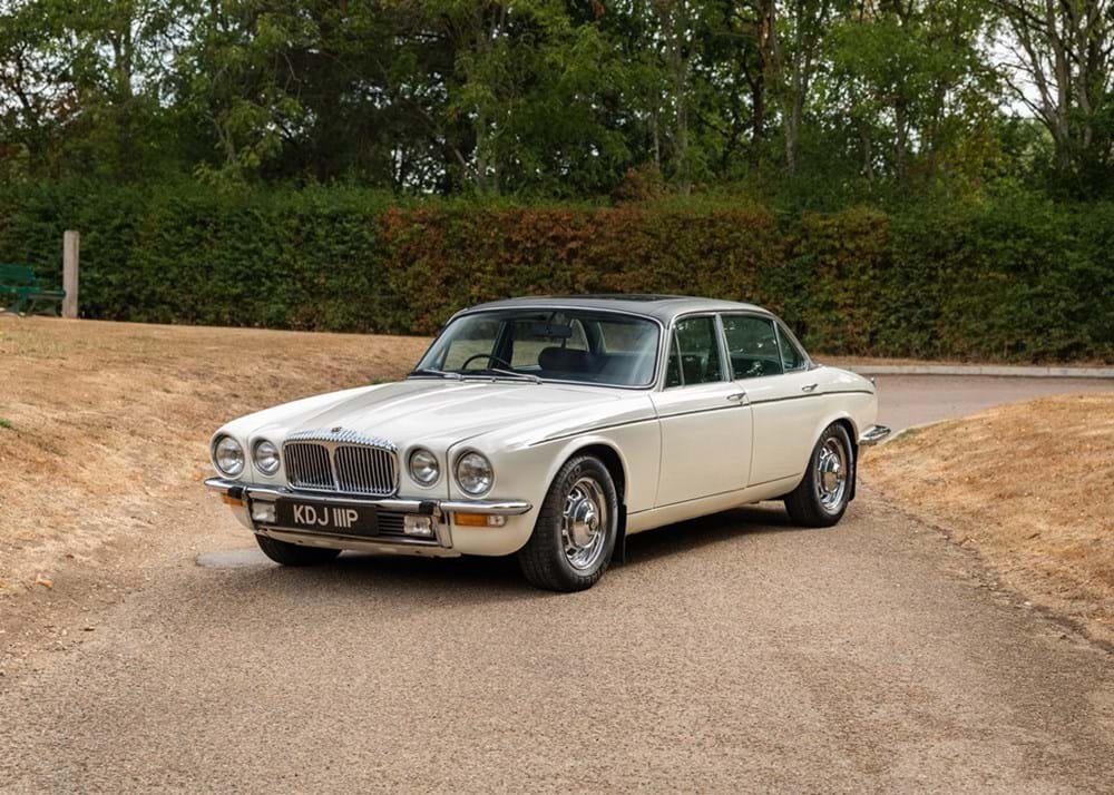 1975 Daimler Double Six | Classic Driver Market