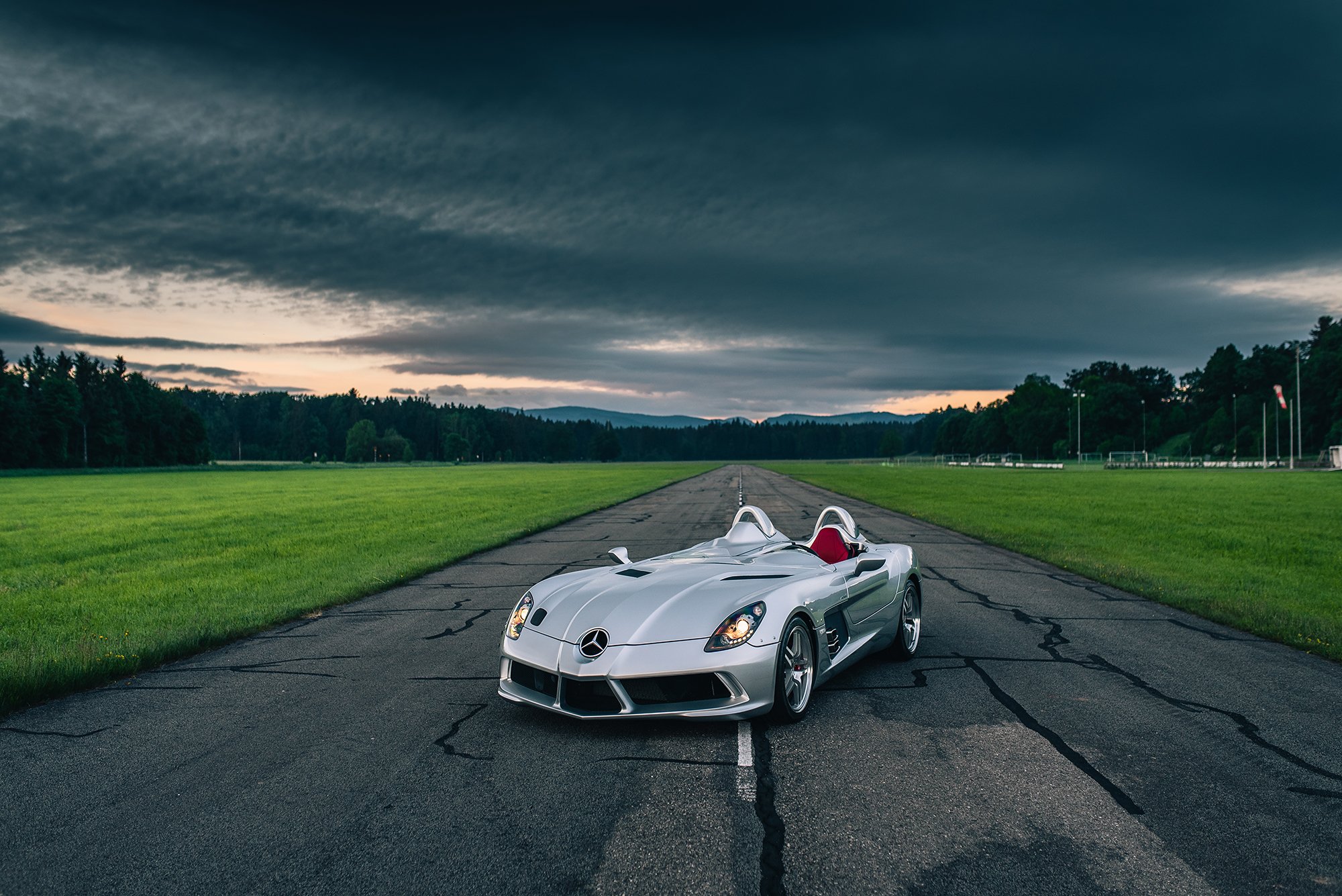 2009 Mercedes-Benz SLR McLaren - Stirling Moss - Very low mileage ...