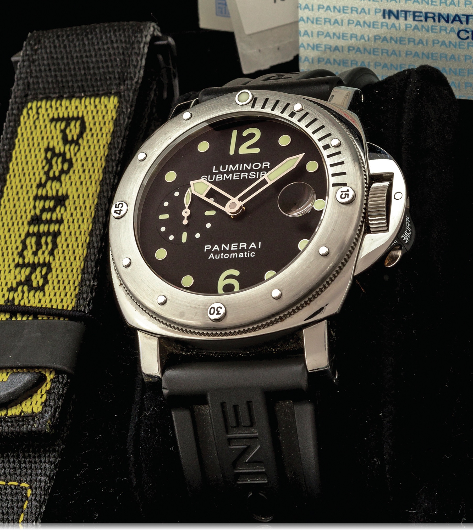 Officine Panerai Classic Driver Market