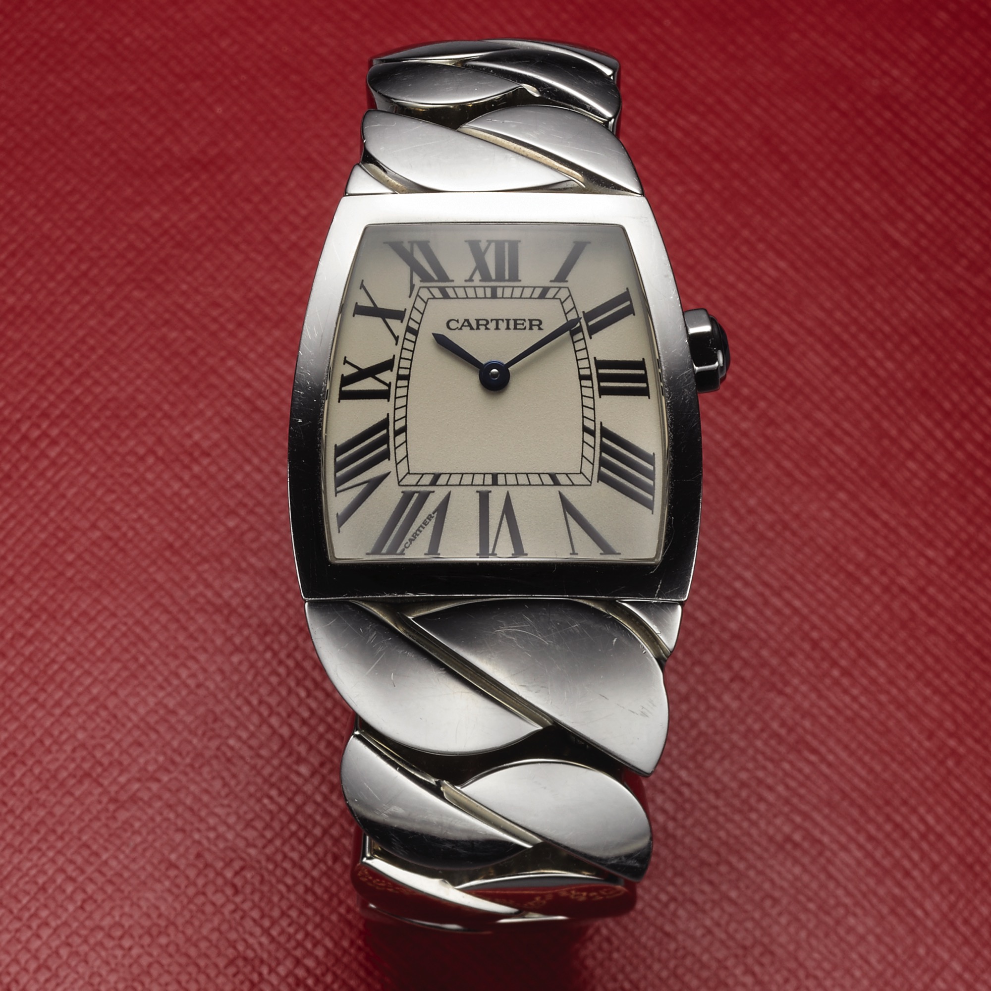 Cartier Ref. 2835 Classic Driver Market