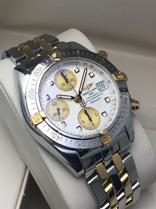 Breitling b13357 deals